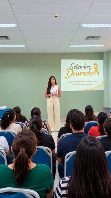 💛 Setembro Dourado é tempo de informar, cuidar e estar perto.

Em mais um momento de conscientização, o Grupo Raio de Sol promoveu uma palestra e roda de conversa sobre o câncer infantojuvenil, trazendo informações importantes sobre alimentação durante o tratamento, sinais e sintomas que merecem atenção e cuidados que fazem parte dessa jornada.

Mais do que compartilhar conhecimento, esses encontros são momentos de escuta, acolhimento e troca. Porque informação também é uma forma de cuidado! 🎗

#SetembroDourado #GrupoRaioDeSol #CâncerInfantojuvenil